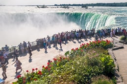 Niagara Falls tours wonder walk